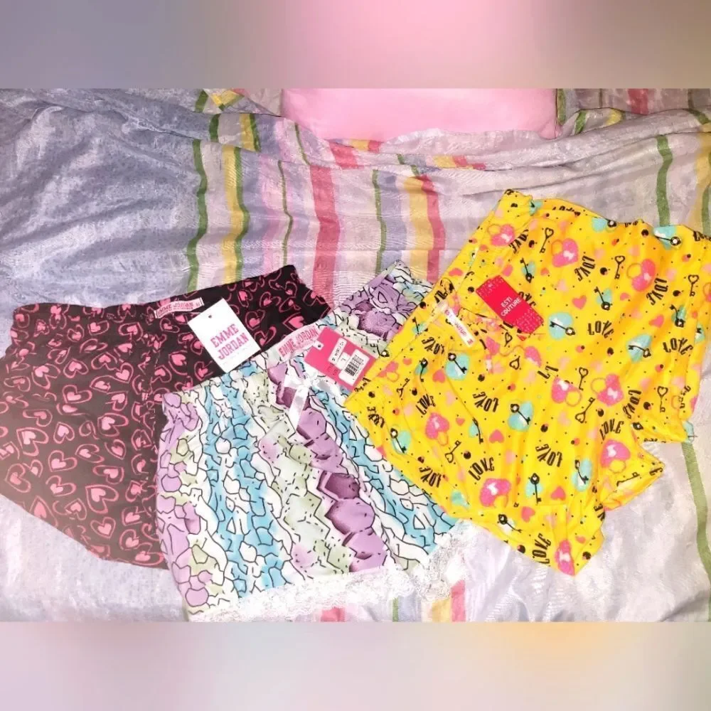 One Pair Of Pijama shorts - Picture 4 of 5